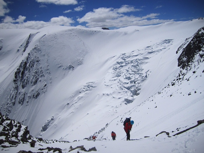 Опытные томские альпинисты погибли в Ак Тру при восхождении