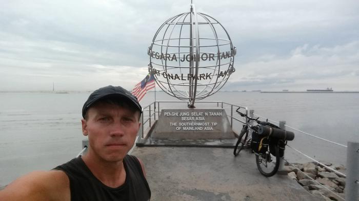 Велотурист из Кемерово повторил маршрут барнаульца Игоря Рева