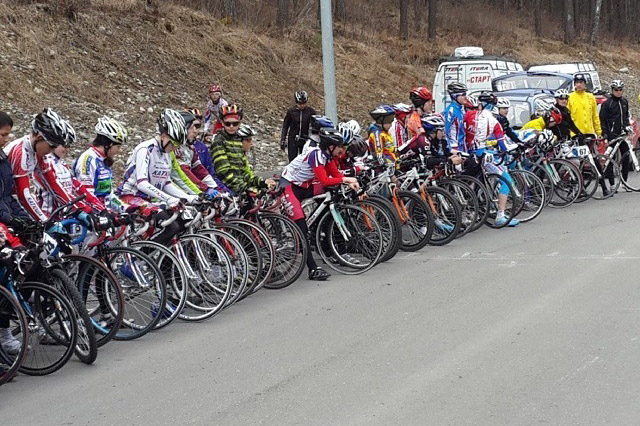 Шоссейная велогонка "Тур Манжерок" прошла в минувшие выходные на Алтае